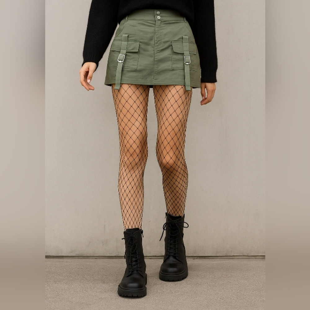 Cargo Mini Skirt. Khaki Green. Y2K, Grunge. By No Vacancy Size Large.